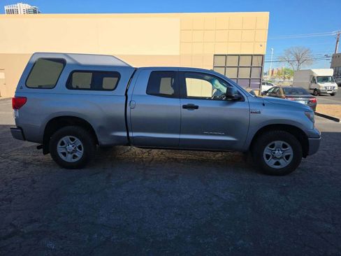 Used 2013 Toyota Tundra 4x4 Double Cab w/ Upgrade Pkg image 2