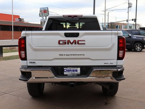 New 2026 GMC Sierra 2500 SLE AWD/4WD image 4