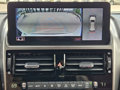 Used 2022 Lexus GX 460 Luxury w/ Sport Design Package image 24