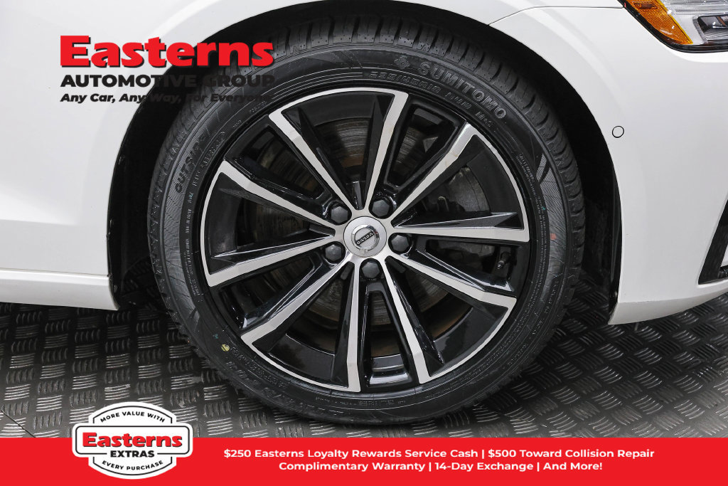 Used 2023 Volvo S60 T8 Plus AWD/4WD image 32
