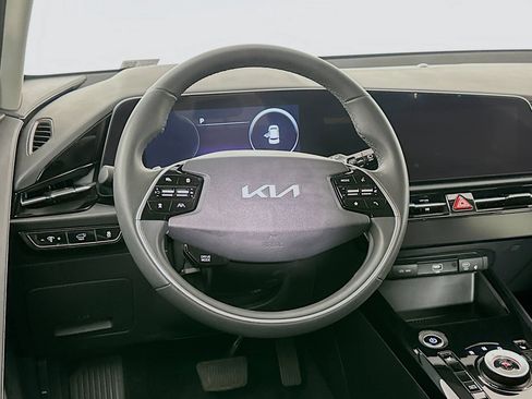 Used 2024 Kia Niro Wind image 18