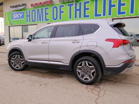 Used 2023 Hyundai Santa Fe SEL Convenience image 3