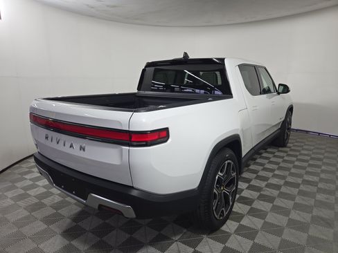 Used 2024 Rivian R1T Adventure AWD/4WD image 5