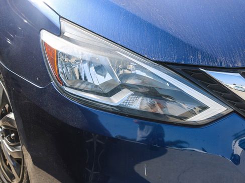 Used 2017 Nissan Sentra SV image 2