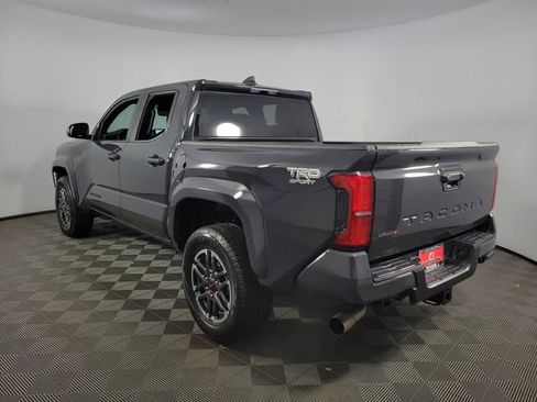 Used 2025 Toyota Tacoma TRD Sport image 10