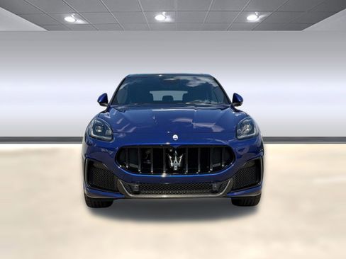 Used 2023 Maserati Grecale Trofeo AWD/4WD image 5
