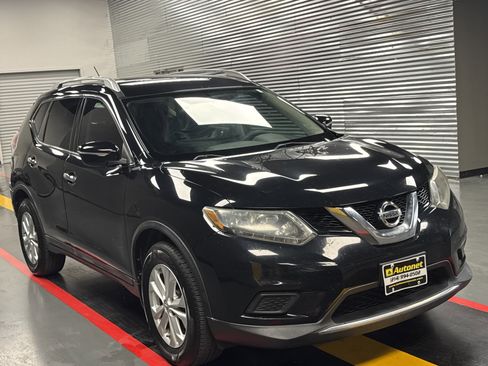 Used 2014 Nissan Rogue SV image 7