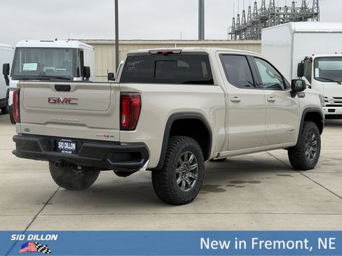 New 2026 GMC Sierra 1500 AT4X image 4