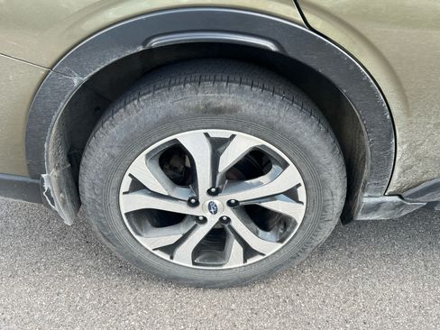 Used 2021 Subaru Outback Limited AWD/4WD image 3