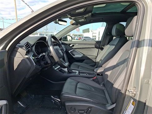 Used 2024 Audi Q3 2.0T Premium image 13