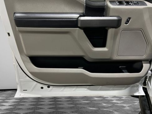 Used 2020 Ford F350 XLT image 19