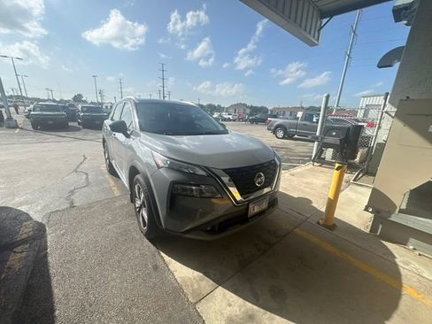 Used 2021 Nissan Rogue SL w/ Premium Package AWD/4WD image 5