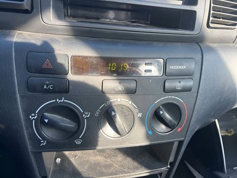 Used 2004 Toyota Corolla S image 26