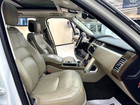 Used 2018 Land Rover Range Rover Supercharged image 46