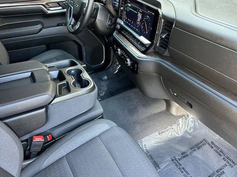 Used 2024 Chevrolet Silverado 1500 RST AWD/4WD image 16