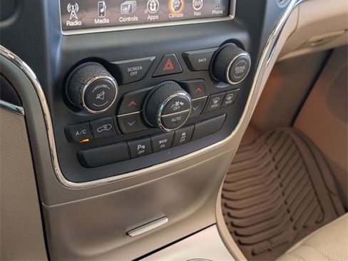 Used 2015 Jeep Grand Cherokee Overland image 20