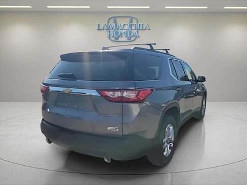 Used 2019 Chevrolet Traverse LT w/ LPO, Floor Liner Package AWD/4WD image 5