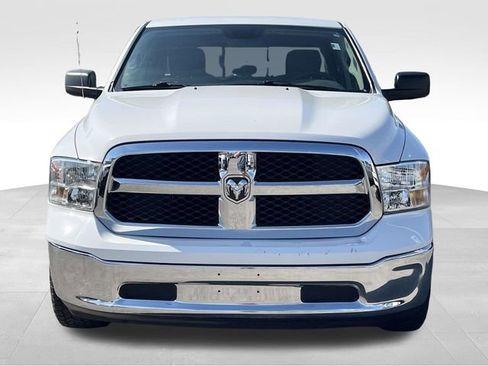Used 2019 RAM 1500 Classic SLT image 2