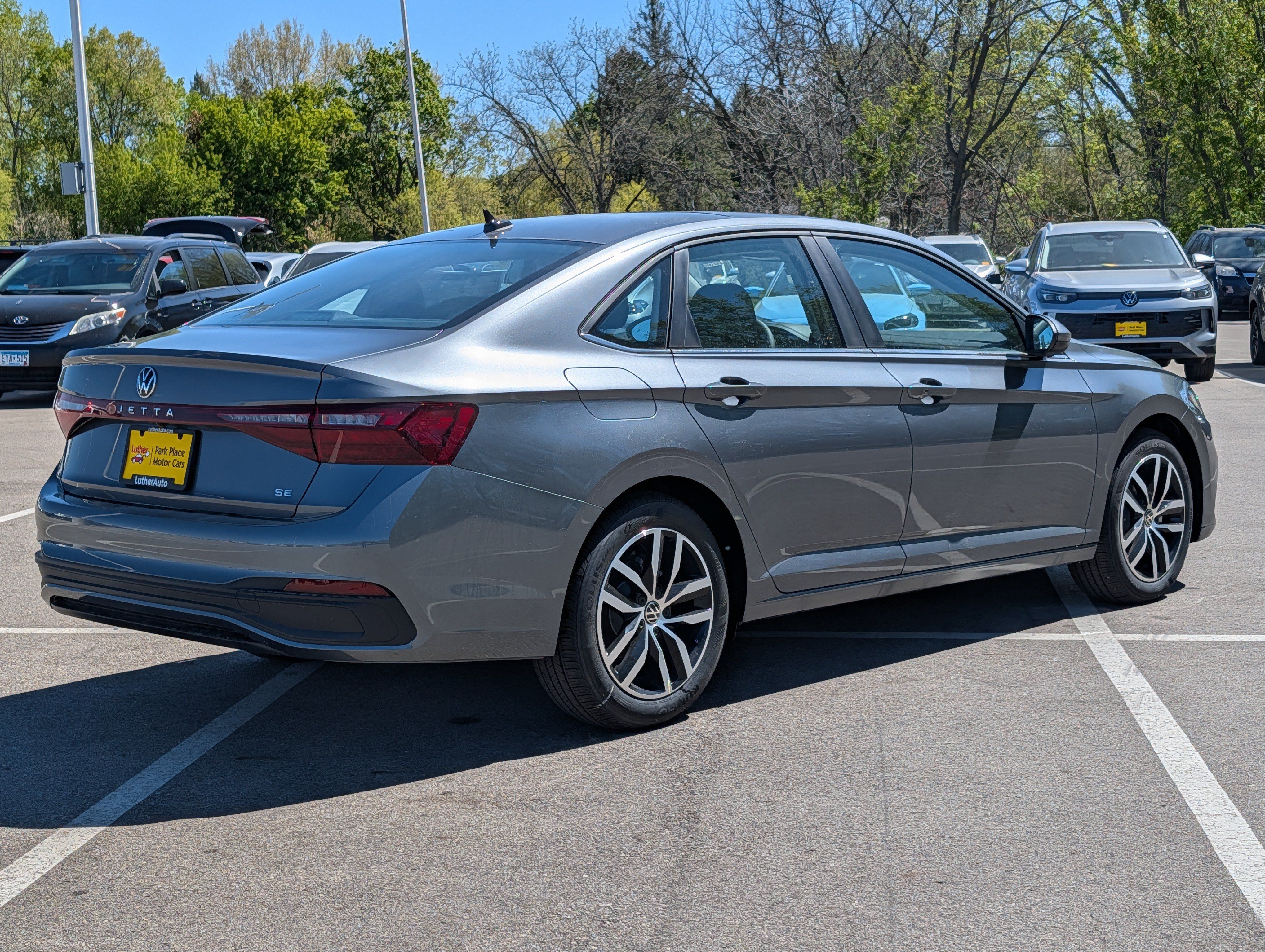 New 2026 Volkswagen Jetta SE FWD image 2