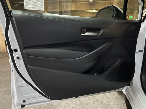 New 2026 Toyota Corolla SE image 32