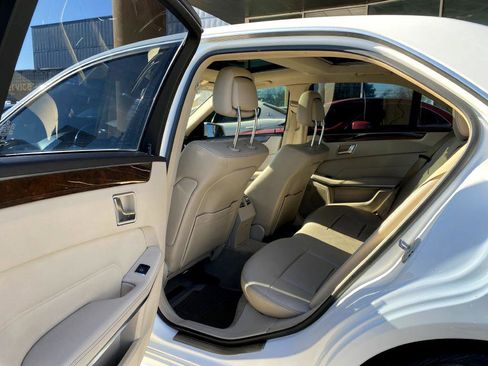 Used 2016 Mercedes-Benz E 350 Sedan image 20