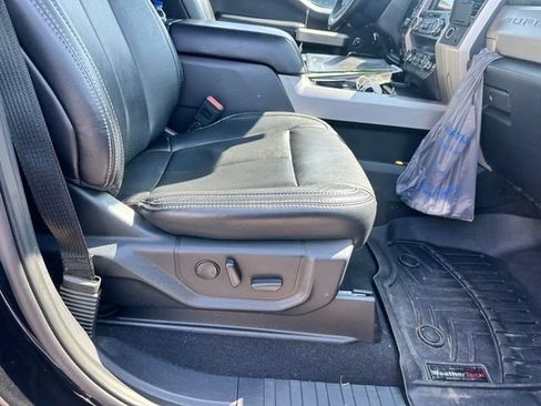 Used 2020 Ford F250 Lariat w/ Lariat Ultimate Package AWD/4WD image 22