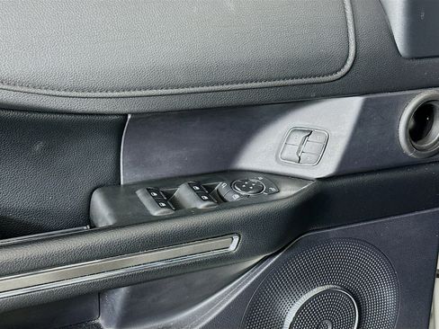 Used 2020 Ford Expedition XLT w/ Equipment Group 202A image 15