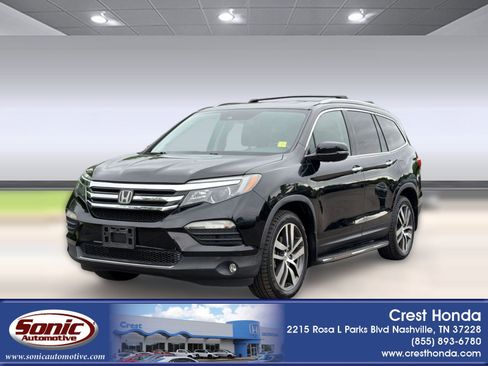 Used 2017 Honda Pilot Touring image 1