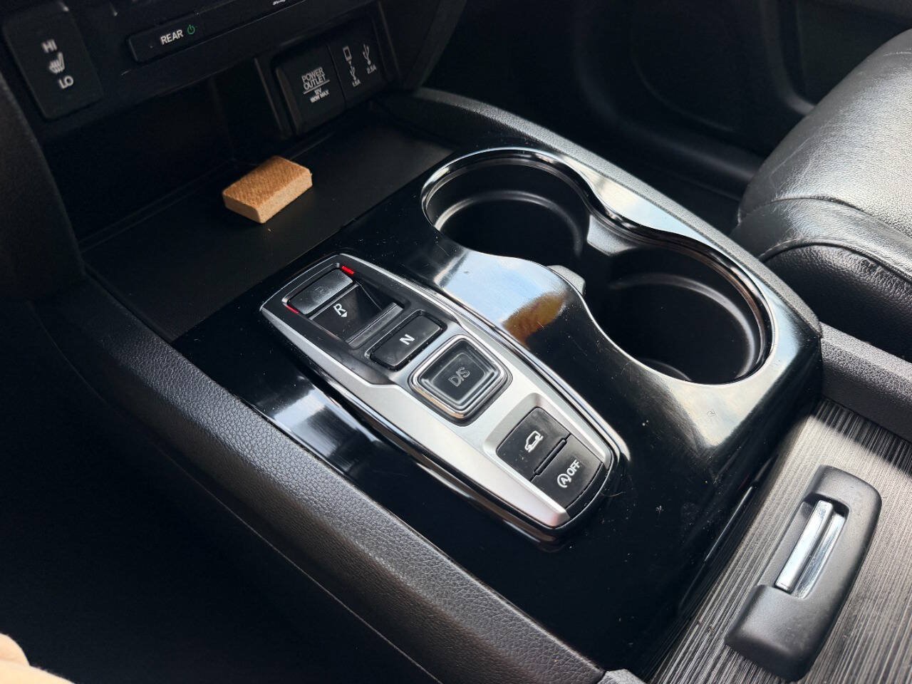 Used 2018 Honda Pilot Touring image 45