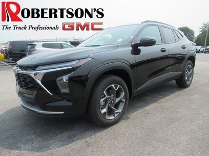 Used 2025 Chevrolet Trax LT w/ Driver Confidence Package