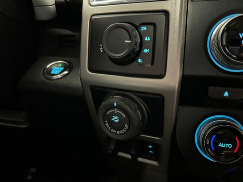 Used 2016 Ford F150 Lariat w/ Equipment Group 502A Luxury image 10