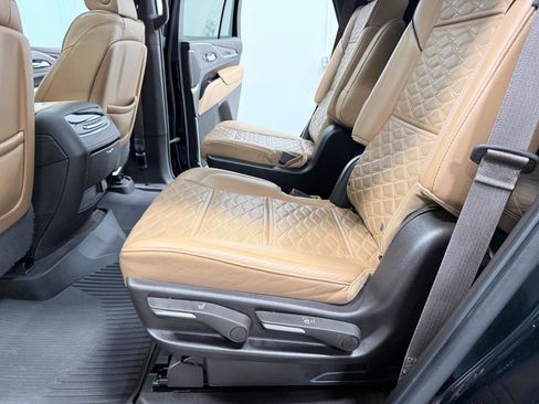 Used 2022 Cadillac Escalade Sport w/ Touring Package AWD/4WD image 36