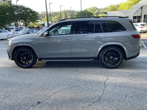 Used 2025 Mercedes-Benz GLS 450 4MATIC image 25