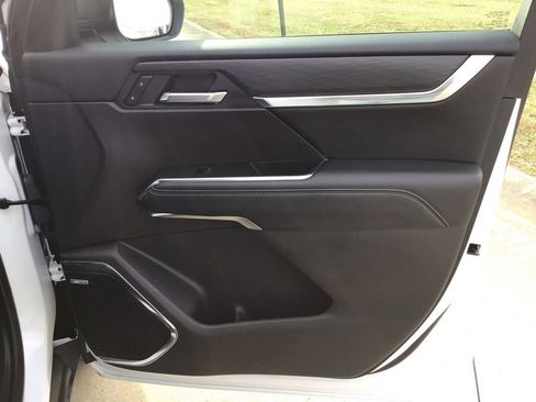 Used 2025 GMC Acadia Elevation image 23