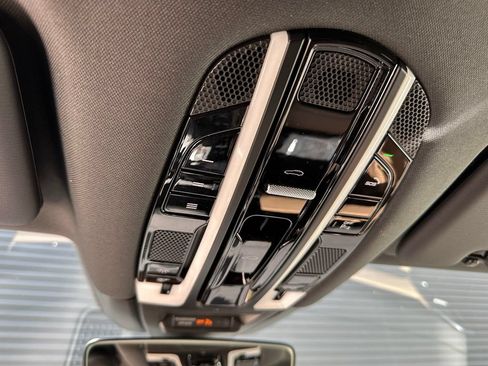 Certified 2022 Porsche Cayenne AWD/4WD image 29