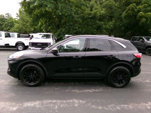 Used 2022 Ford Escape SE w/ Cold Weather Package AWD/4WD image 6