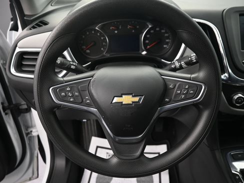 Used 2022 Chevrolet Equinox LS w/ LS Convenience Package image 10