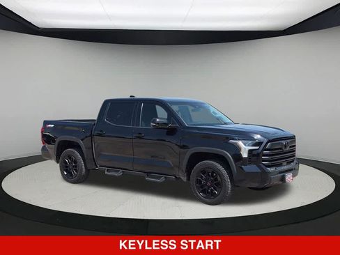 Used 2023 Toyota Tundra SR5 w/ SR5 Convenience Package AWD/4WD image 8