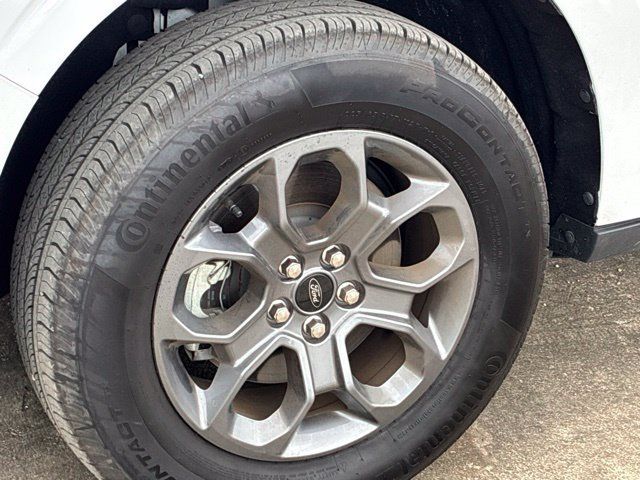 Used 2026 Ford Maverick XLT w/ XLT Luxury Package AWD/4WD image 11