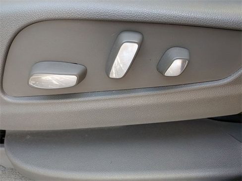 Certified 2023 Cadillac XT5 Premium Luxury w/ LPO, Floor Liner Package image 19