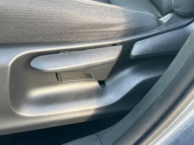Used 2024 Toyota Corolla Cross LE w/ Moonroof Package FWD image 17