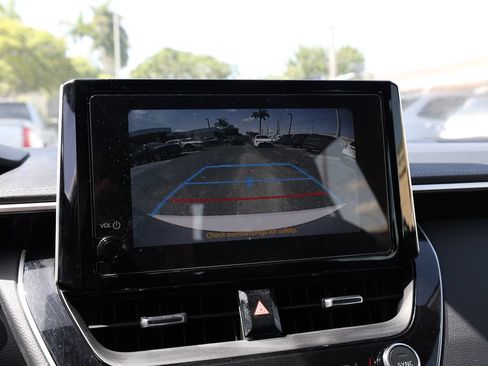 Used 2025 Toyota Corolla XSE FWD image 27