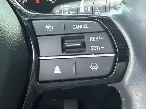 Used 2024 Honda CR-V EX-L image 15