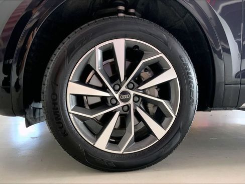 Used 2023 Audi Q5 2.0T Premium w/ Convenience Package AWD/4WD image 7