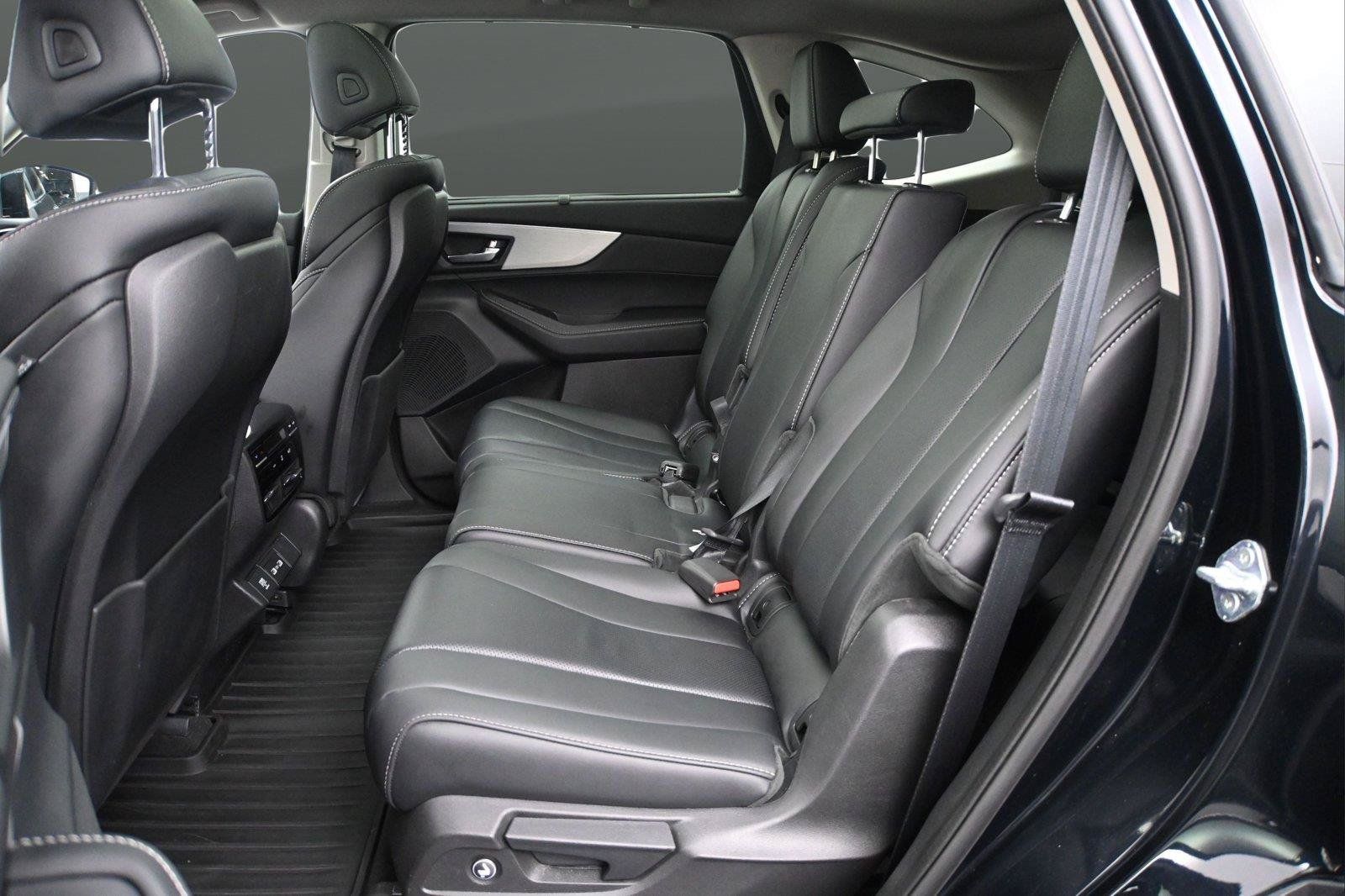 Certified 2024 Acura MDX w/ Technology Package AWD/4WD image 9