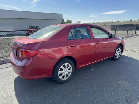 Used 2010 Toyota Corolla LE FWD image 2