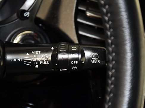 Used 2020 Mitsubishi Outlander SEL AWD/4WD image 23