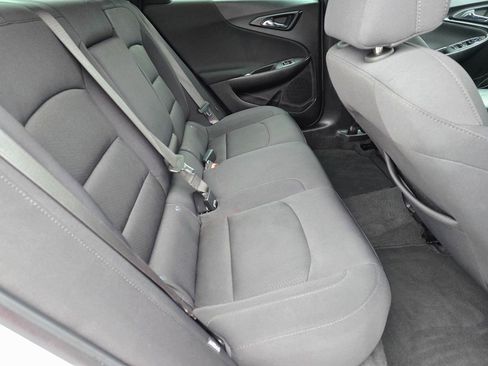 Certified 2025 Chevrolet Malibu LT image 35