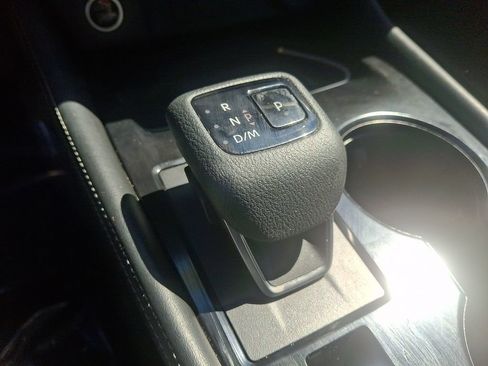 Certified 2021 Nissan Rogue Platinum AWD/4WD image 16