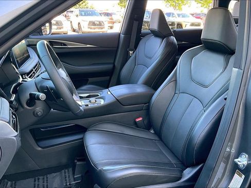 Certified 2026 INFINITI QX60 Luxe w/ Cargo Package AWD/4WD image 15